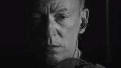 Bruce Springsteen, pubblicato il nuovo singolo "Ghosts" con la E Street Band. Ascoltalo qui e guarda il video