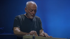 David Gilmour, pubblicata la versione di Albatross registrata con Mick Fleetwood. Guarda il video