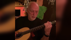 David Gilmour reinterpreta Leonard Cohen in streaming per i fan in quarantena. Guarda i video