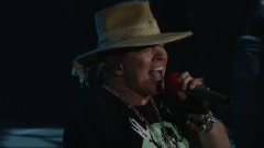 Guns N' Roses, pubblicato il concerto registrato in Kansas nel 2019. Guardalo qui