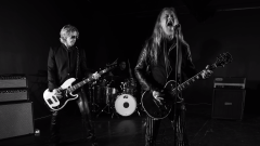 Jerry Cantrell annuncia il nuovo album Brighten. Ascolta qui e guarda il video di Atone, il nuovo singolo con Duff McKagan