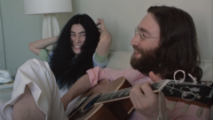 John Lennon e Yoko Ono, pubblicato un video inedito in altissima definizione mentre provano "Give Peace a Chance". Guardalo qui