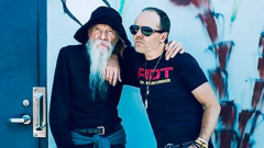 Metallica: il papà di Lars Ulrich, 92 anni, ha pubblicato un nuovo album con la violoncellista dei Nirvana. Ascoltalo qui