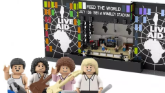 Queen, il Live Aid del 1985 potrebbe essere tra i nuovi probabili set pubblicati da Lego. Guarda le immagini