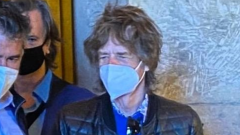 Mick Jagger a Palermo: visita al Palazzo Reale e poi nelle vie del centro. Guarda le foto