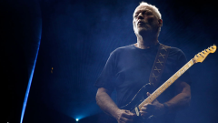 Pink Floyd, gli esercizi fondamentali per imparare a suonare come David Gilmour. Le regole pubblicate da Fender