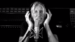 Pink Floyd, Roger Waters ha registrato una nuova versione di due brani di "The Wall". Guarda il video