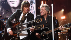 Bon Jovi, Richie Sambora: "Sono pronto a tornare non appena Jon avrà recuperato le sue abilità canore"