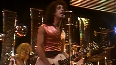 È morto Sylvain Sylvain, storico chitarrista dei New York Dolls. Aveva 69 anni