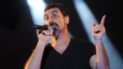 System Of A Down, John Dolmayan: “Serj Tankian non ha niente a che fare con il nuovo materiale della band”

