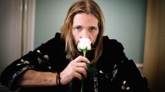 Taylor Hawkins, pubblicato il brano che registrò (alla voce) per il nuovo album di Edgar Winter. Ascoltalo qui