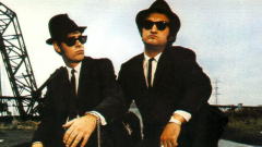 The Blues Brothers, la produzione assunse un uomo per controllare John Belushi: "si addormentò di fianco ad una montagna di cocaina"
