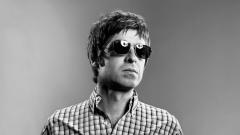Noel Gallagher finì in ospedale con attacchi di panico per l'abuso di cocaina: "furono anni terribili"