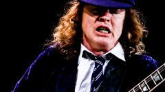 AC/DC, ecco come il riff di Thunderstruck nacque da una chitarra acustica come esercizio di riscaldamento 