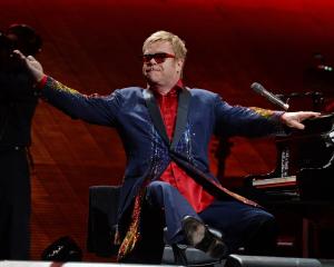 Elton John - Rocket Man