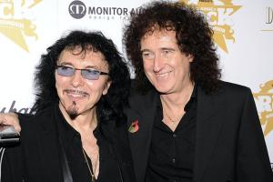 Queen: Brian May ha condiviso il video dell'apparizione a sorpresa di Tony Iommi al balletto dedicato ai Black Sabbath. Guardalo ora Queen: Brian May ha condiviso il video dell'apparizione a sorpresa di Tony Iommi al balletto dedicato ai Black Sabbath. Guardalo ora