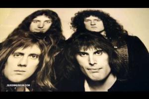 Queen, la prima volta in radio di Bohemian Rhapsody. Ascolta QUI la registrazione ufficiale del programma della BBC Queen, la prima volta in radio di Bohemian Rhapsody. Ascolta QUI la registrazione ufficiale del programma della BBC