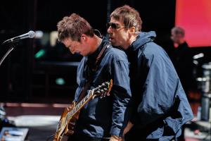 Oasis: le foto più belle e la scaletta del concerto a Melbourne, 1 novembre 2025