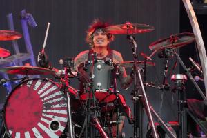 Mötley Crüe, Tommy Lee: 