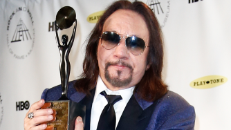 KISS, Ace Frehley sarebbe ricoverato in ospedale in condizioni critiche