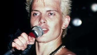 Il giorno in cui Billy Idol scrisse White Wedding in 20 minuti. Scopri la storia del brano
