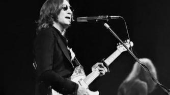 John Lennon & Elton John - Whatever Gets You Thru The Night (Live From Madison Square Garden, USA/1974)