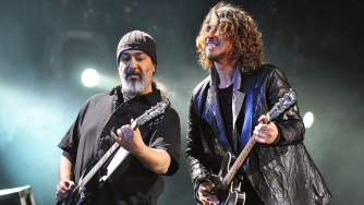 Soundgarden, Kim Thayil: "ecco come abbiamo rivoluzionato il suono di Nirvana e Alice In Chains"
