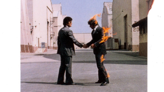 Pink Floyd, l'incredibile storia di come fu realizzata la copertina di Wish You Were Here