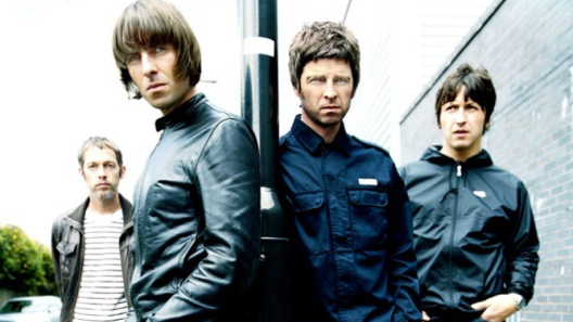 Oasis: Liam e Noel hanno fatto pace!? Guarda i tweet