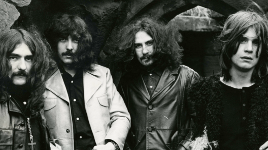 Black Sabbath: la vera storia del primo album della band, capostipite e ispirazione per l'intero genere Heavy Metal