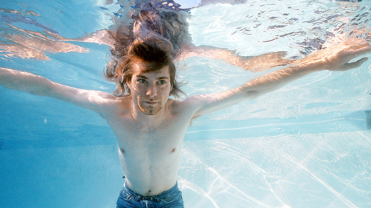 La storia della nascita di Nevermind, il capolavoro definitivo dei Nirvana pieno della rabbia di Kurt Cobain