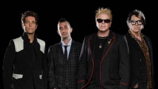 The Offspring, il batterista è stato allontanato dalla band perché non vaccinato: "è stato deciso che non è sicuro avermi in giro"