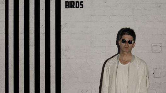  Noel Gallagher's High Flying Birds - Chasing Yesterday