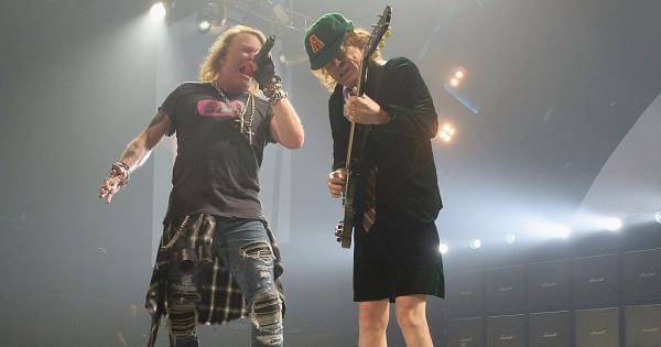 AC/DC: Angus Young e Axl Rose al lavoro insieme su un album?