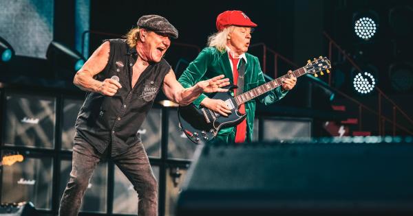 AC/DC: guarda le foto più belle e la scaletta del concerto a Imola ...